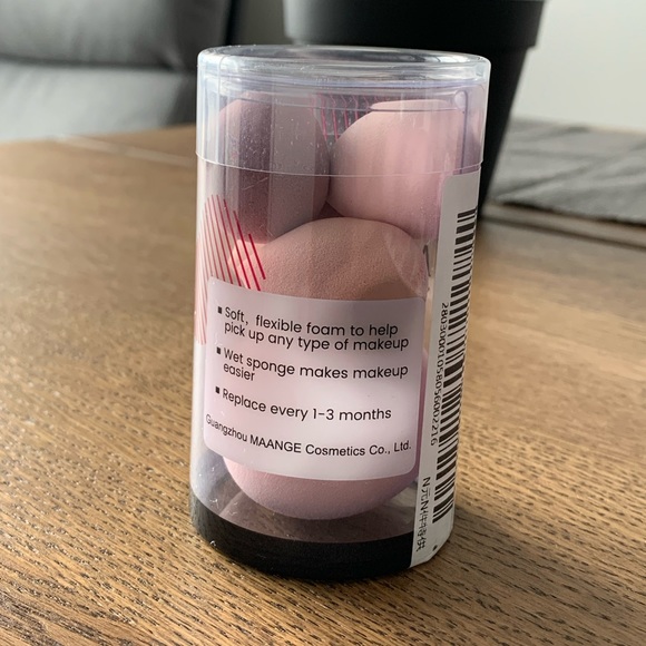 New! Makeup Sponge Set of 5 Pieces - Picture 3 of 3